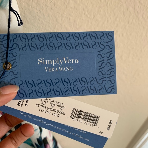 Vera Wang NWT petit floral dress - Picture 5 of 6